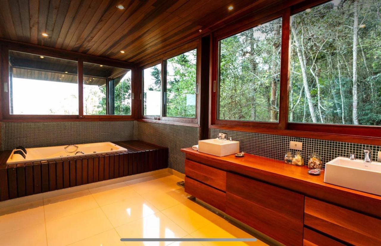 Willa Casa De Vidro Com Vista Mantiqueira - Com Cafe E Staff Campos do Jordão Zewnętrze zdjęcie